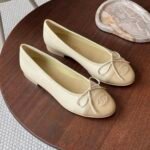 Chanel Ballerina | Ballet Flats - Beige with olive