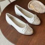 Chanel Ballerina | Ballet Flats - Beige with white