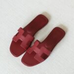 Hermès Oran Sandal - Maroon