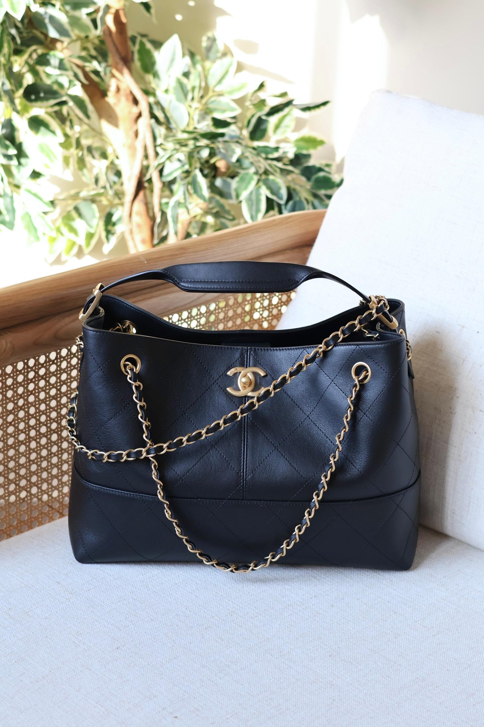 Chanel Small Tote bag 36cm - Image 2