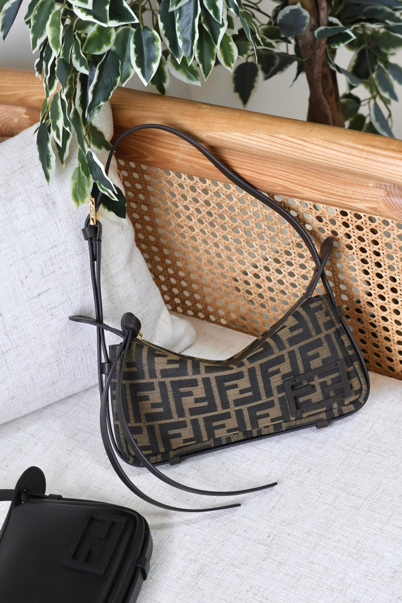 Fendi Simply 22cm bag - Image 4