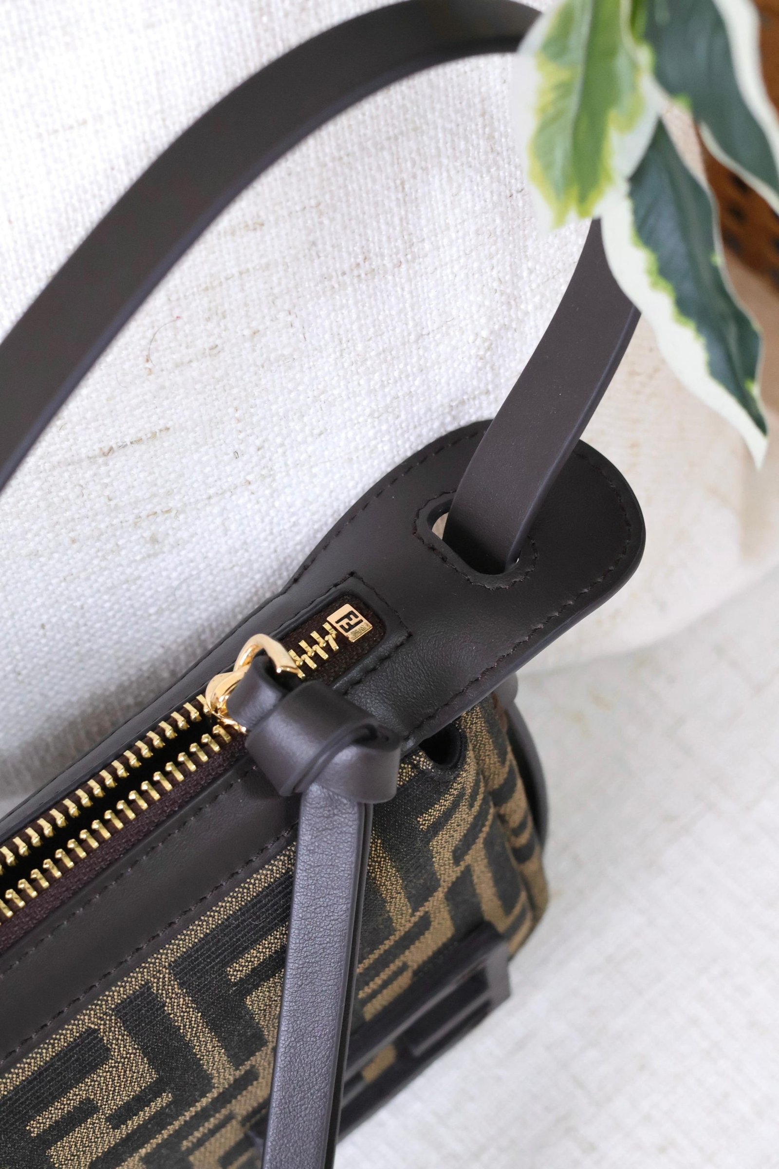 Fendi Simply 22cm bag - Image 5