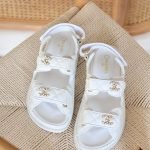 Chanel Sandal - Close - White