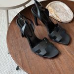 Hermes Holy 105 sandal - Black
