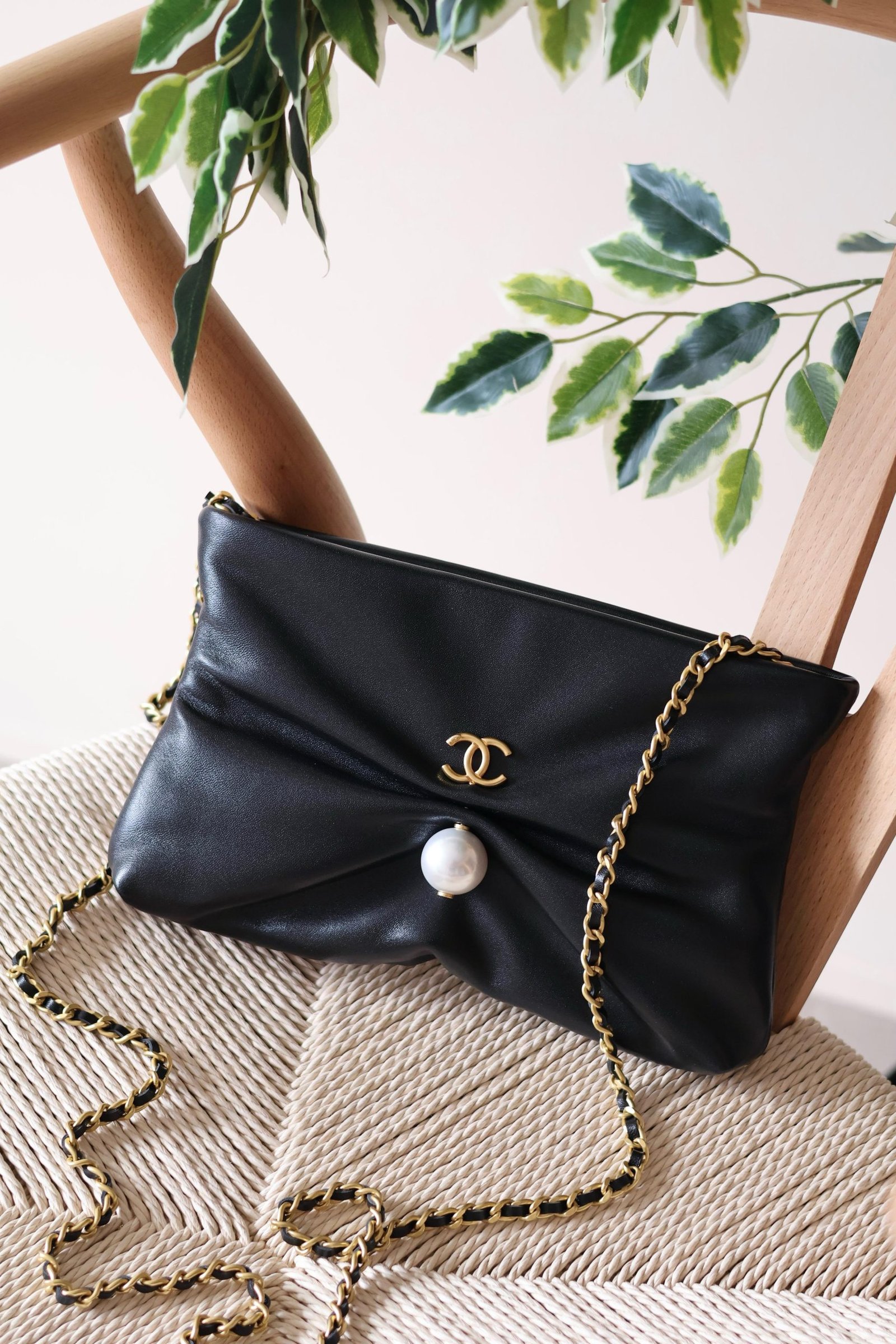 Chanel clutch bag with pearl 24cm - Image 5